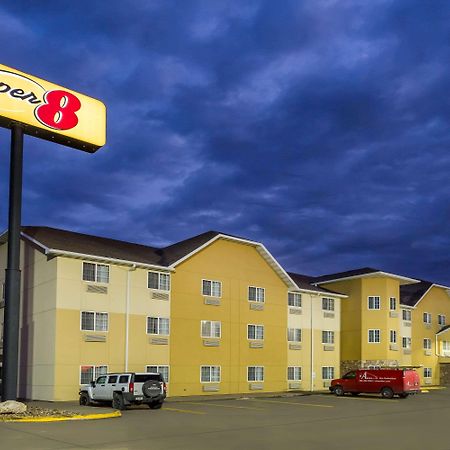 Super 8 By Wyndham Altoona Exterior foto